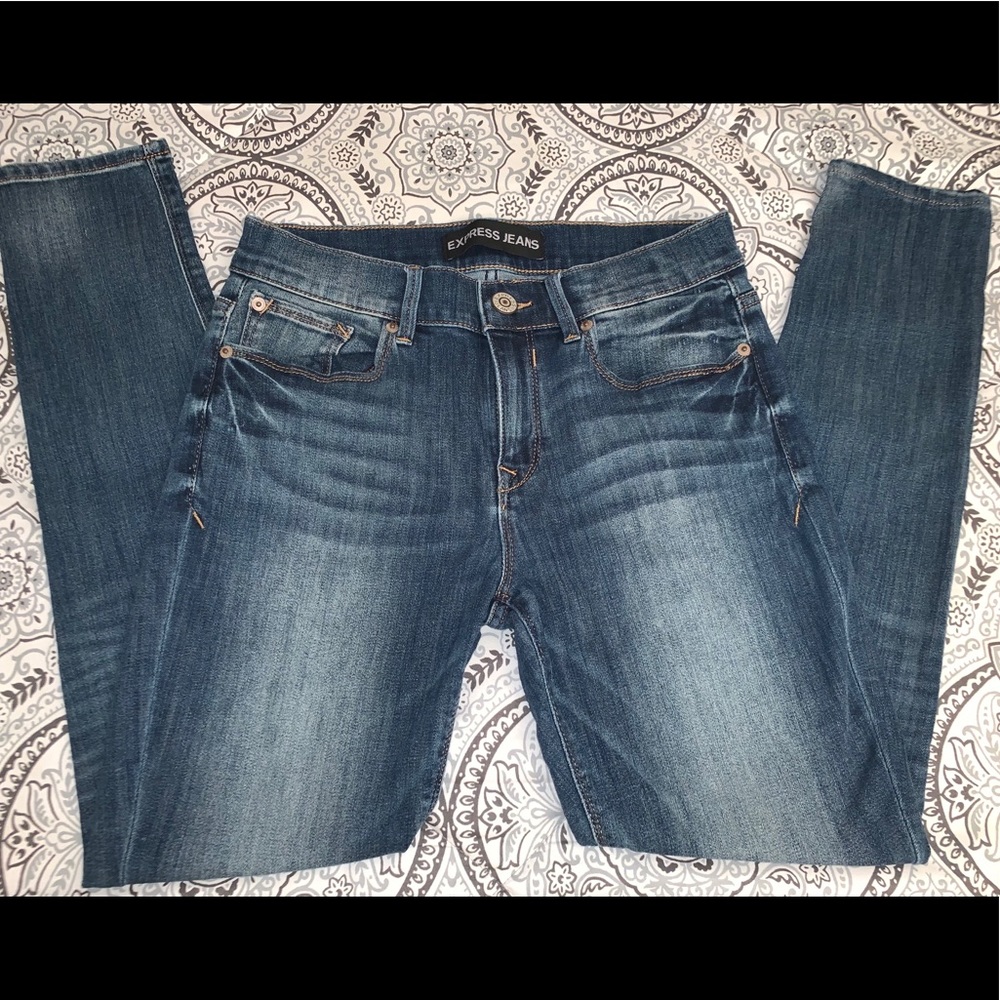 Mid Rise Medium Wash Jean Leggings